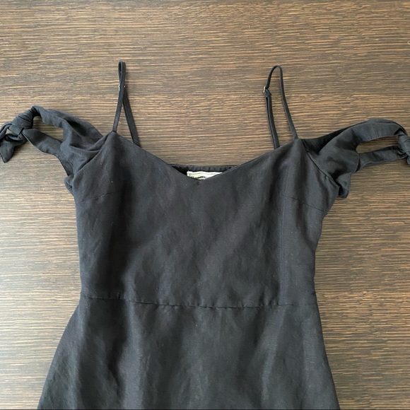 A&F black linen midi dress with tie shoulders - Picture 4 of 14